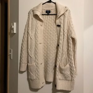 🔴SOLD🔴 American eagle cardigan