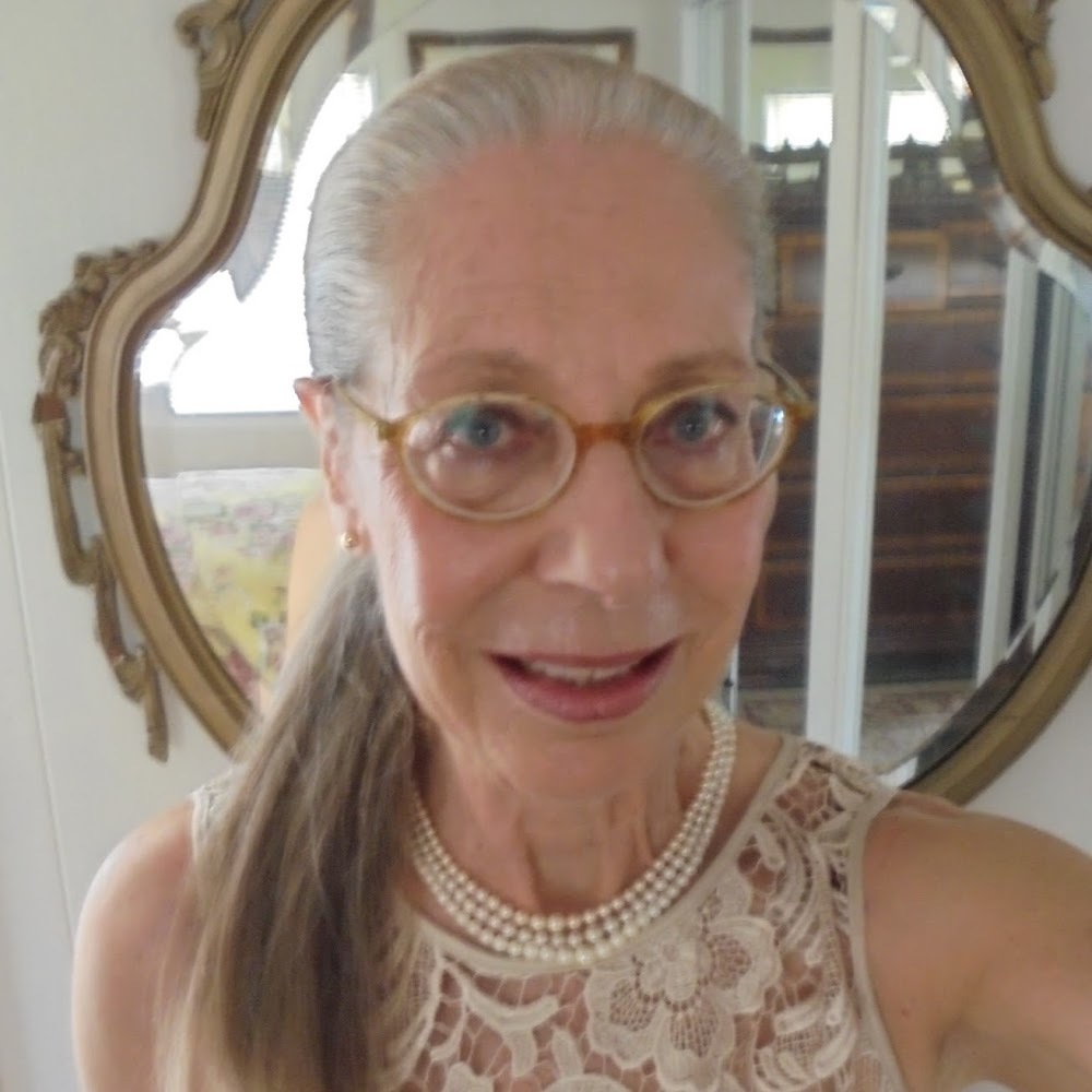 Meet your Posher, Deborah