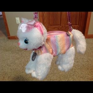 Meet your Posher, Carrie