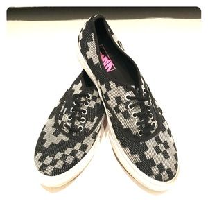 Vans Black & White Checkered Print
