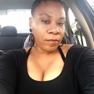 Meet your Posher, Stefanie