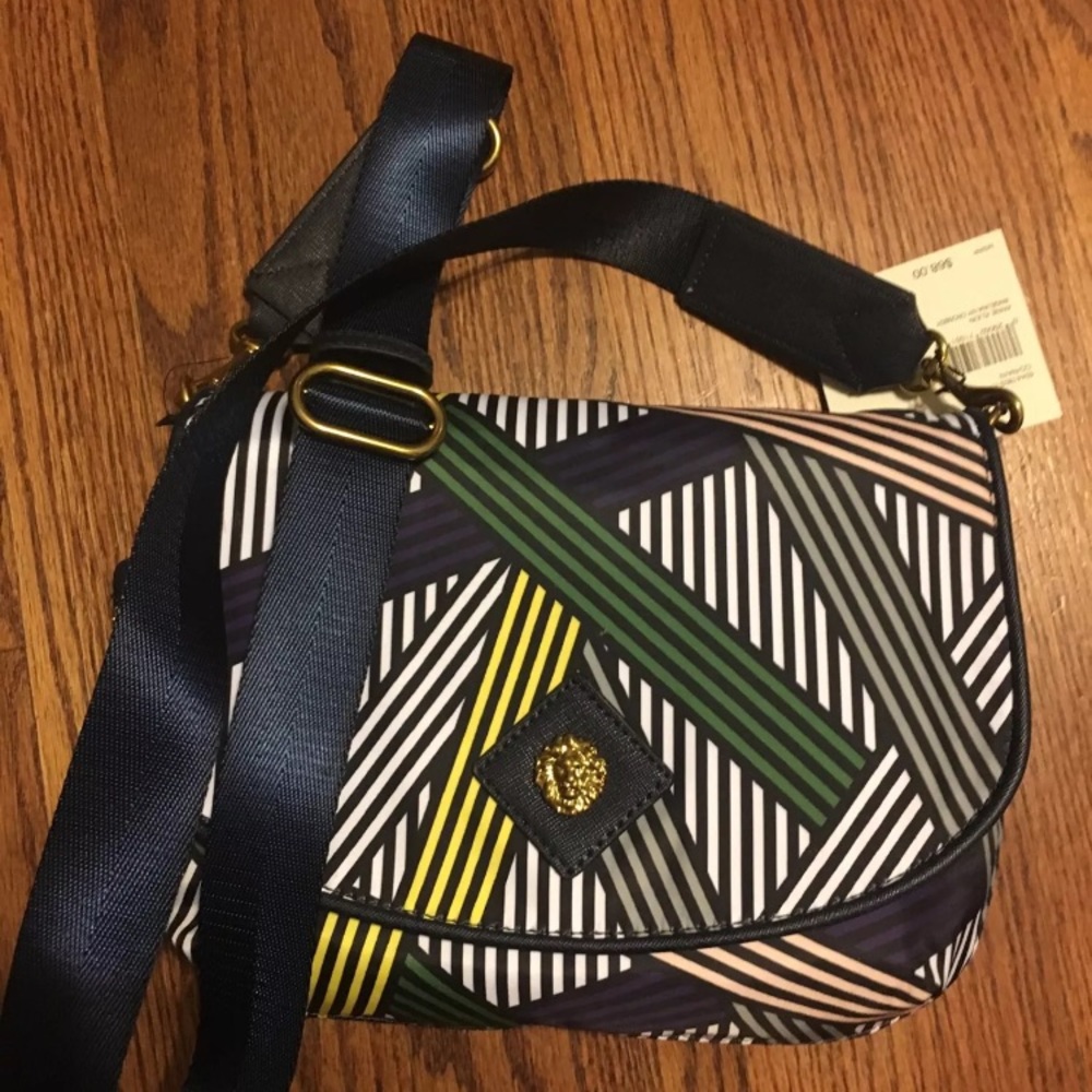 Anne Klein cross body bag nwt. Navy blue/print