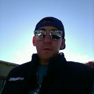 Meet your Posher, Tyler