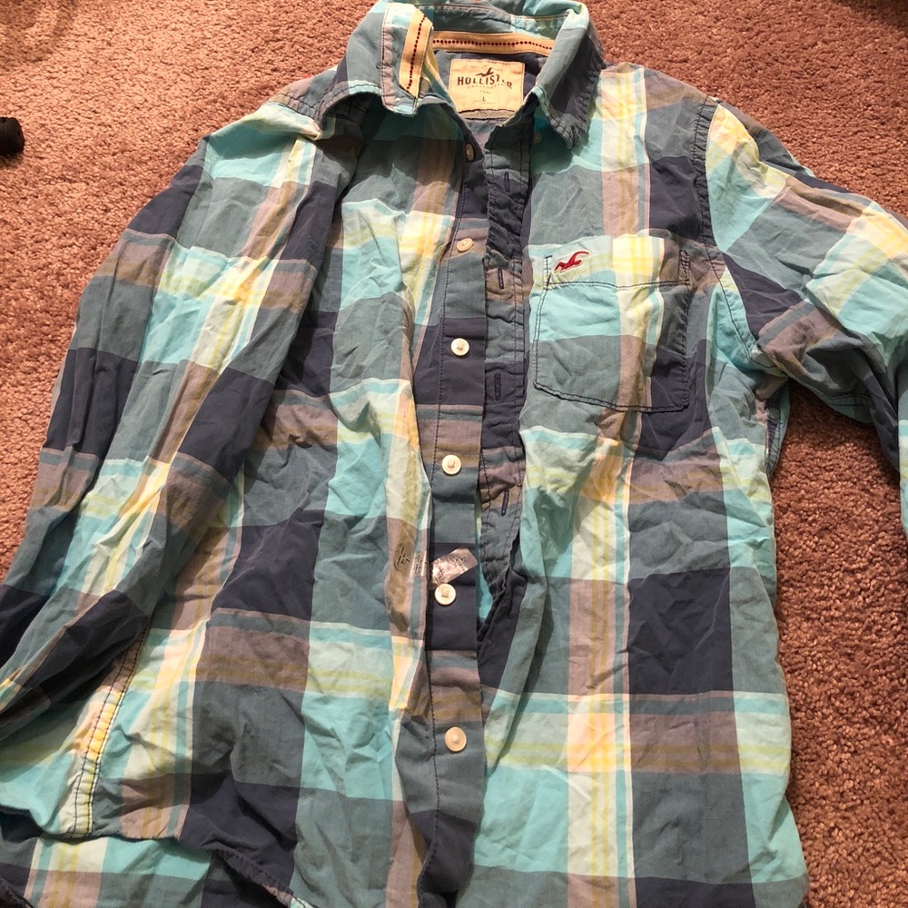 Hollister long sleeve button up shirt