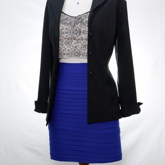 Blue stretchy layered look mini-skirt - Picture 2 of 7