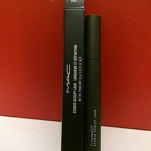 Mac studio sculpt lash - sculpted black