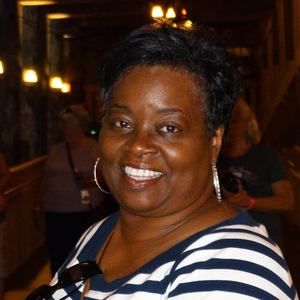 Meet your Posher, Loretta