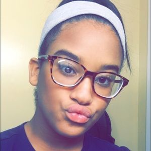 Meet your Posher, Bailey