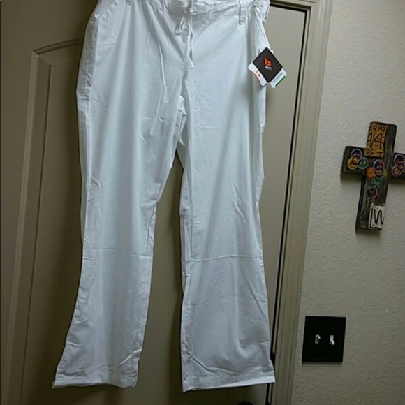 Barco Pants - BARCO 3 POCKET WHITE SCRUB PANTS