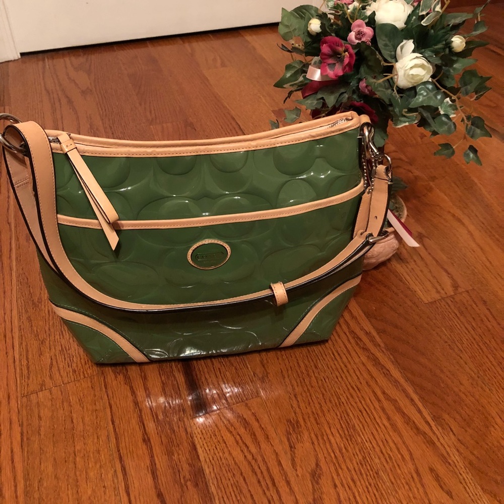 👜NWOT 👜Authentic Coach Purse👜