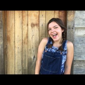 Meet your Posher, Hailey