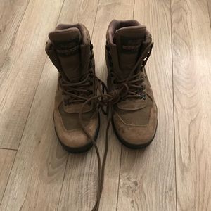 Gore-Tex hiking boots. Size 9