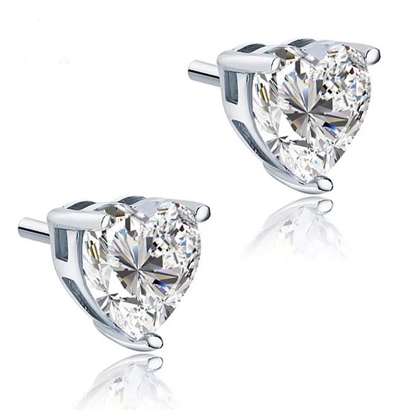 4ct VVS1 lab diamond 925 silver heart cut earrings - Picture 4 of 8