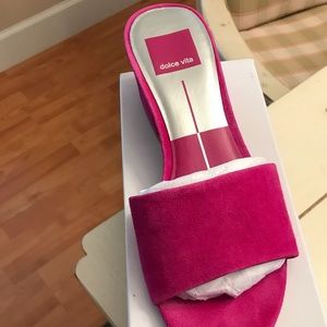 Dolce Vita Magenta Rilee Slide