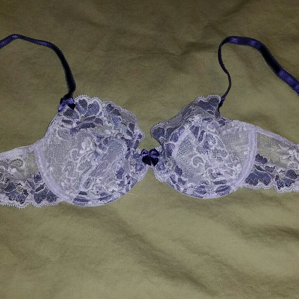 Hard to find size! Brand new unlined & underwired