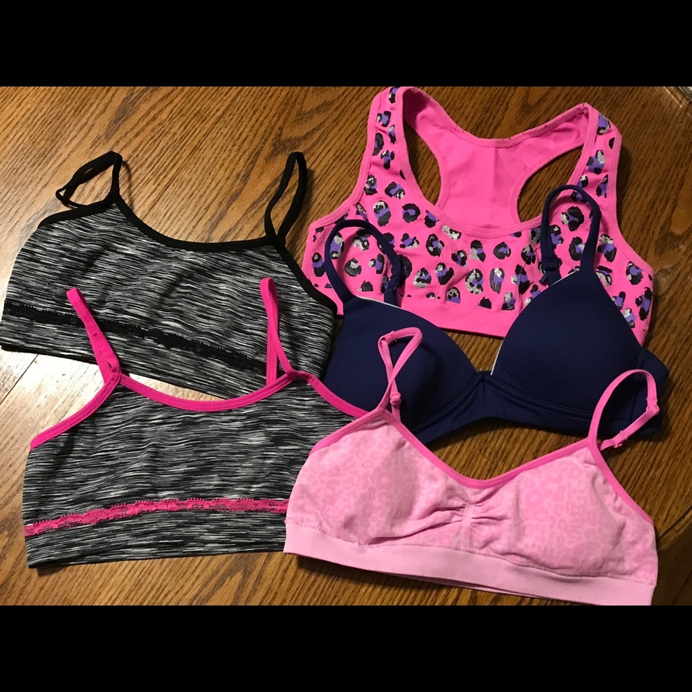 GIRLS BRAS / SPORTS BRAS. PAID $5 / $6