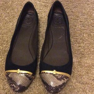 Tory Burch Black Suede flat 9 1/2