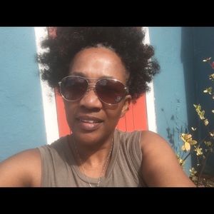 Meet your Posher, Sonia