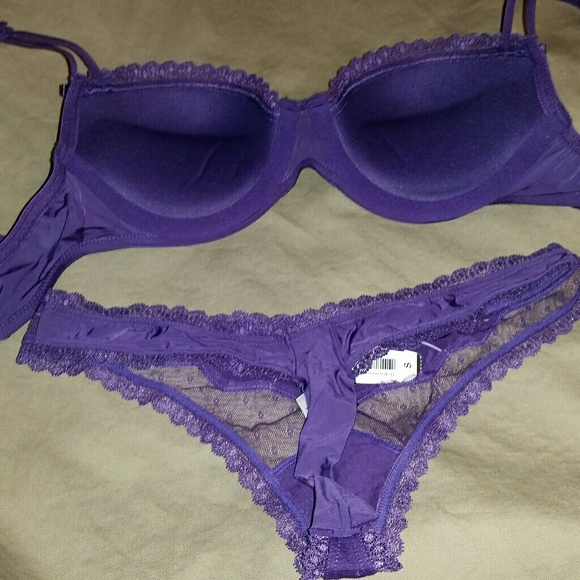 Brand new w/tags still on (actual, not - Picture 2 of 2