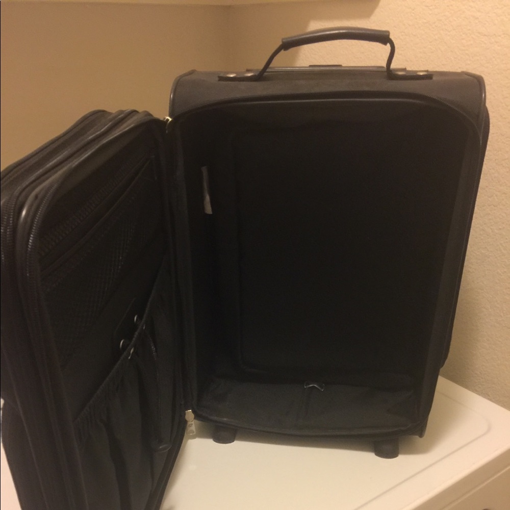 American Touristor Wheeled laptop pull man