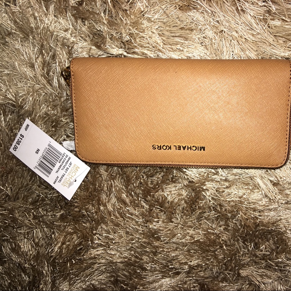 Michael kors wallet new