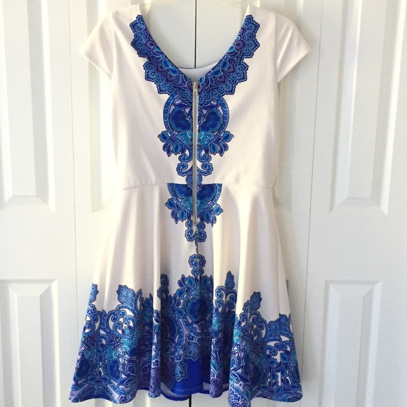 Womens Dress Barn Blue and white dress - Picture 5 of 6