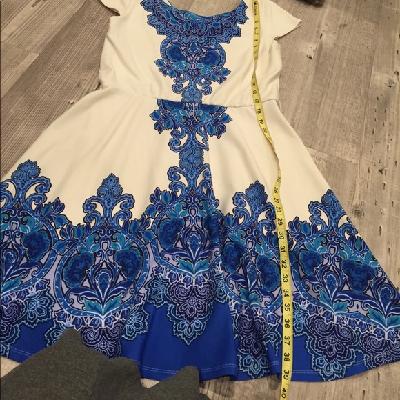 Womens Dress Barn Blue and white dress - Picture 6 of 6