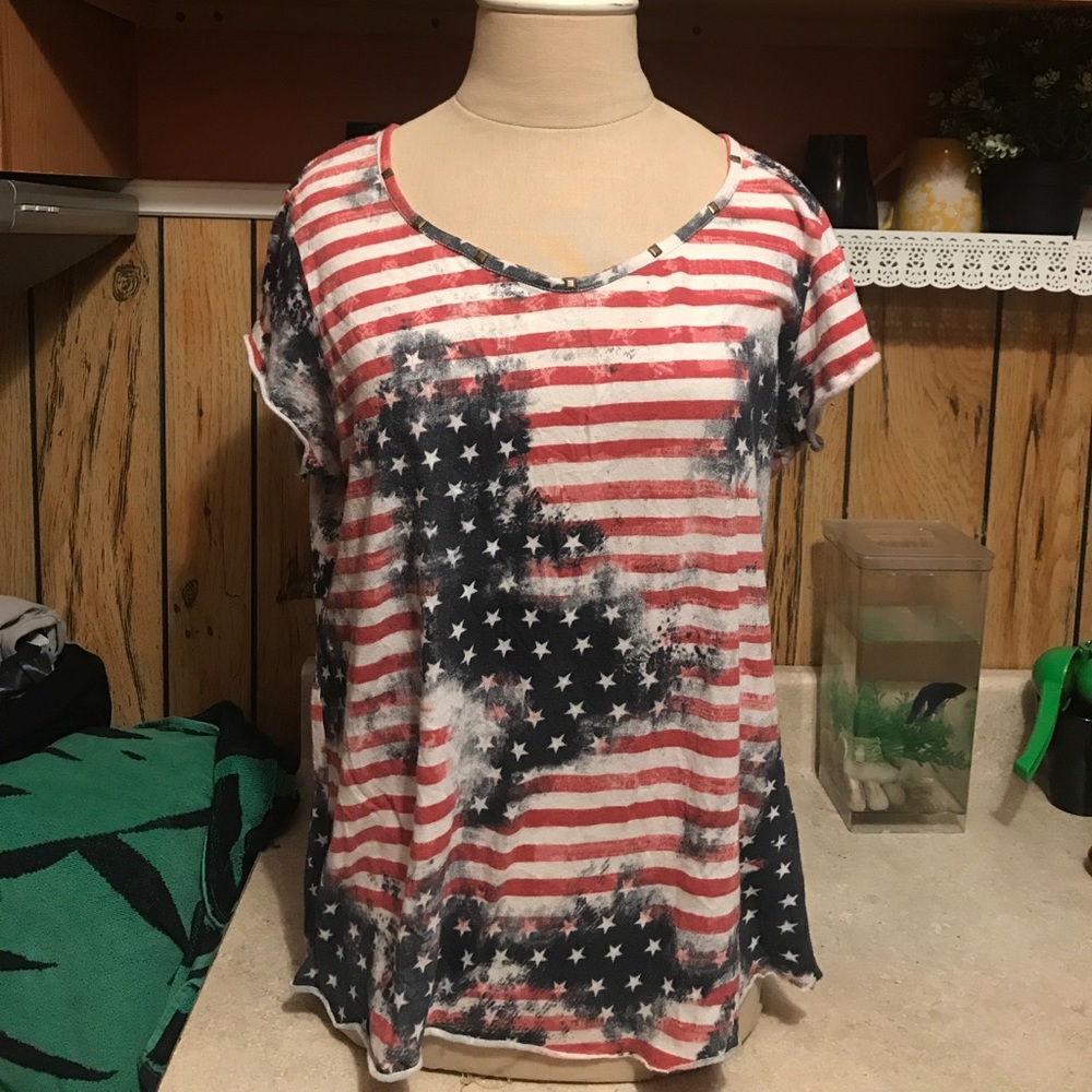 Guess top