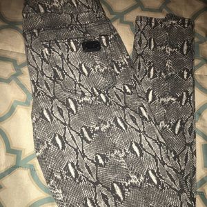 Michael Kors Zebra black/White skinny jeans sz 10