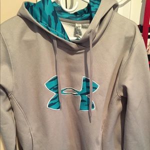 Under Armour  Hooded Sweatshirt