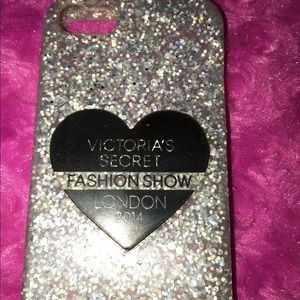 iPhone 5/s/e silicone case.