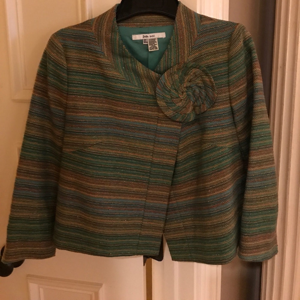 Zara Cropped Jacket w flower embellishment