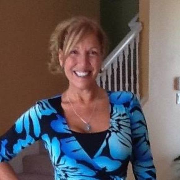 Meet your Posher, Michele - Picture 1 of 1