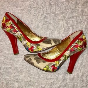 Naughty Monkey Red Floral Leopard Pumps sz 6.5