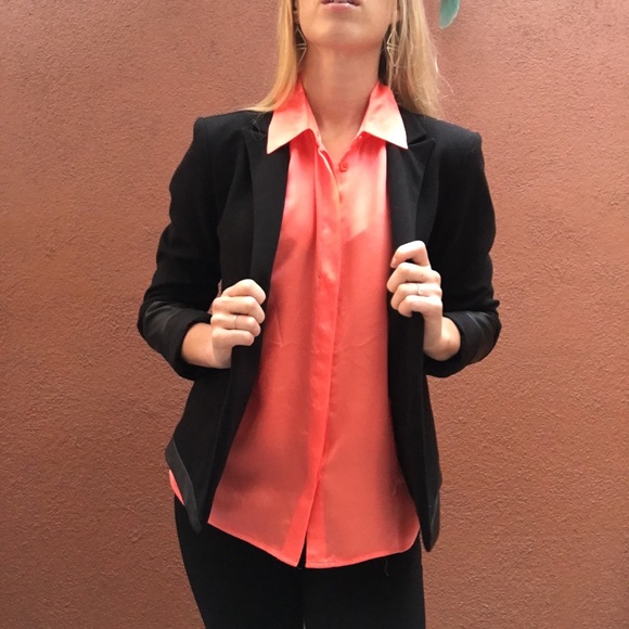 Equipment Femme Button Down Silk Blouse - Picture 5 of 8