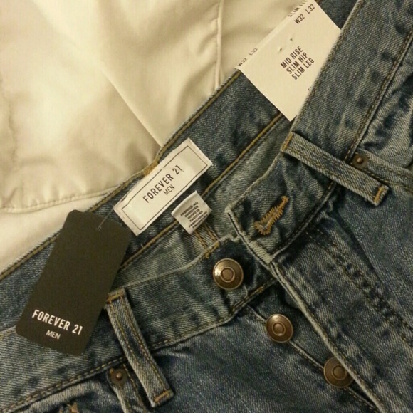 Forever 21 Distressed Slim Jeans - Picture 4 of 4