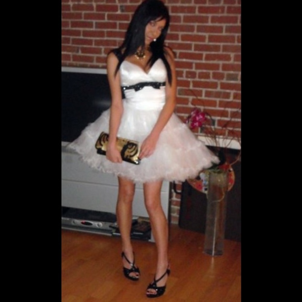 Beyond party full skirt dress gently used