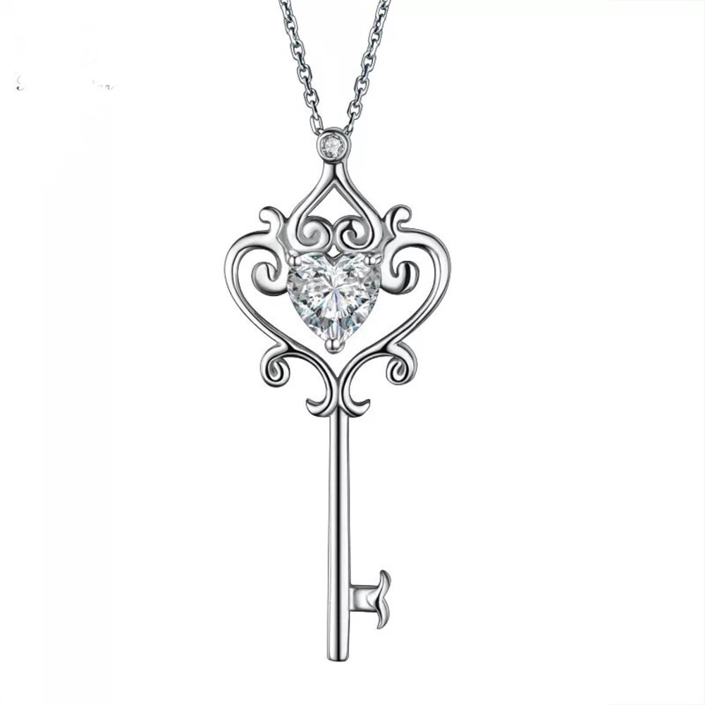 100% 925 silver VVS1 lab diamond key necklace