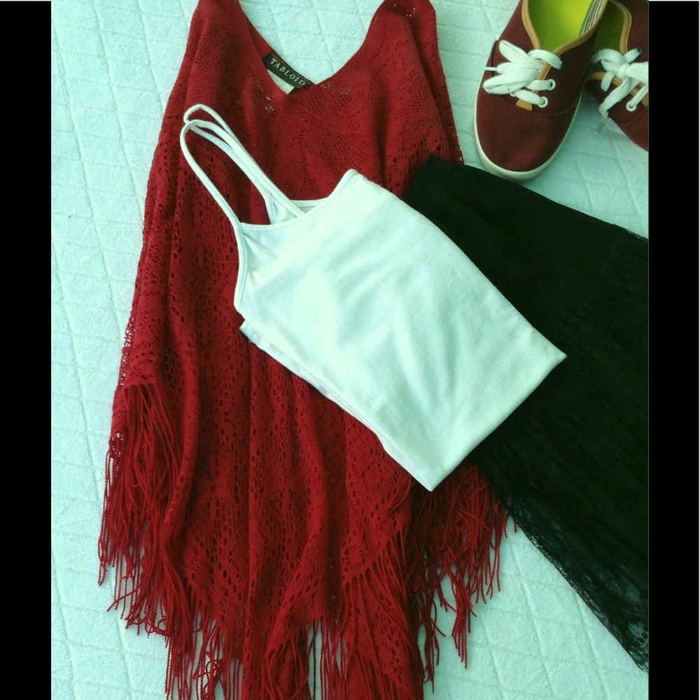 Maroon/Red Lightweight Knit Poncho