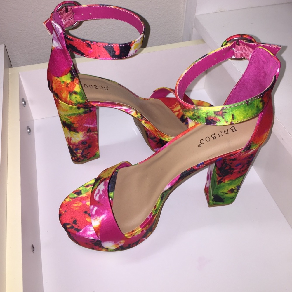 Never worn! Amazing bright super sexy heels!