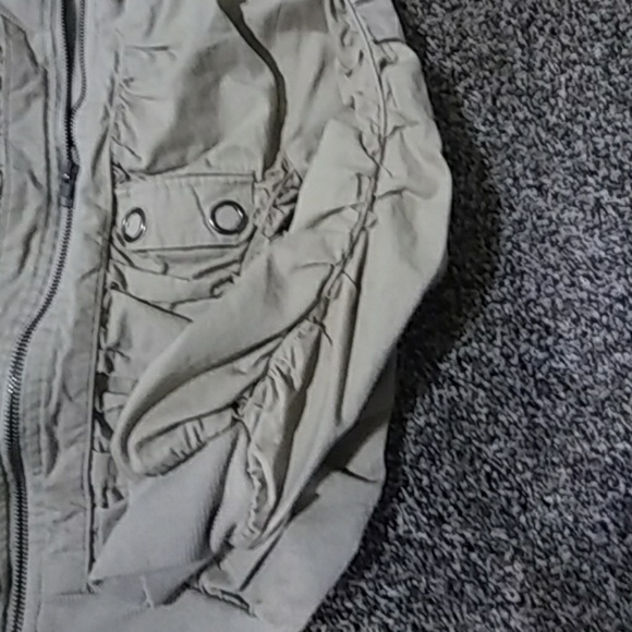 Jacket - Picture 4 of 4