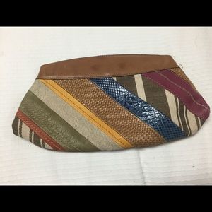Fossil Clutch