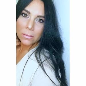 Meet your Posher, Lorraine