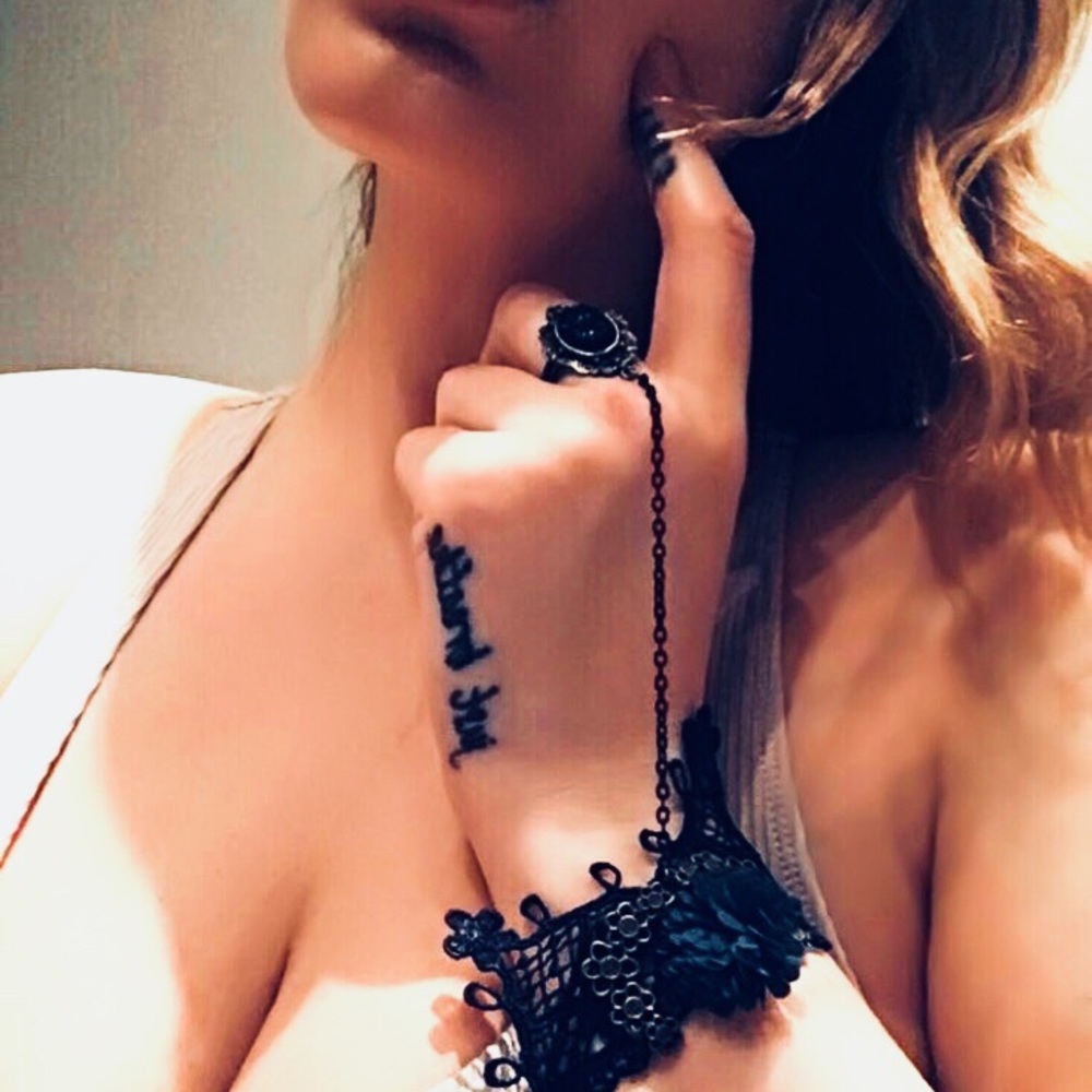 Lace bracelet with chain ring