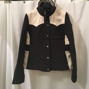 Women’s The North Face extra warm short jacket