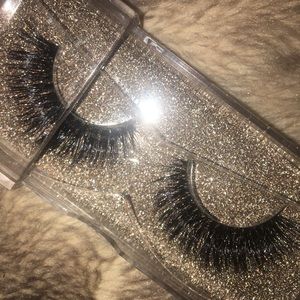 The perfect lashes luxury mink lashes