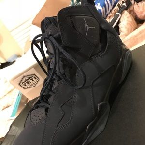 Jordan true flight shoes