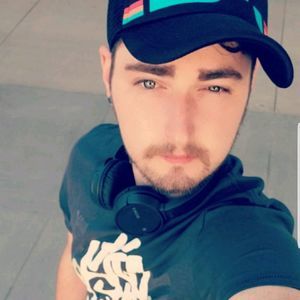 Meet your Posher, Chad