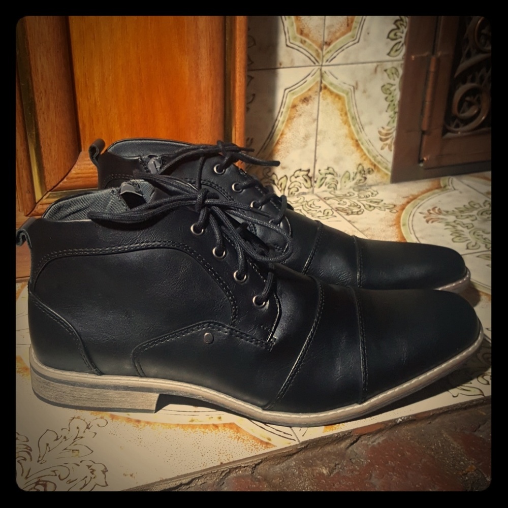 APT.9 Mens Black Cap Toe Ankle Chukka Boots (NWOT)