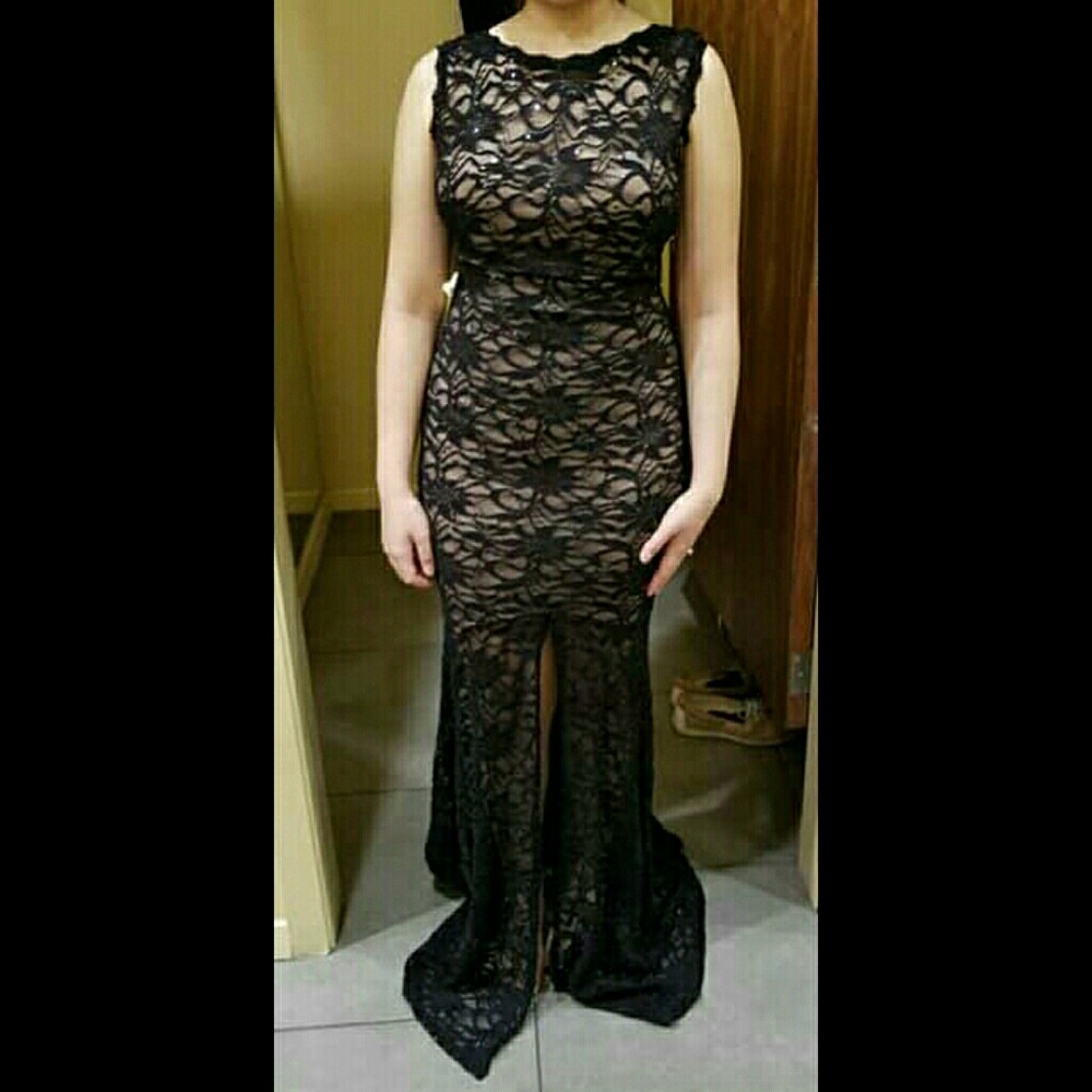 Ball gown / prom dress / evening gown